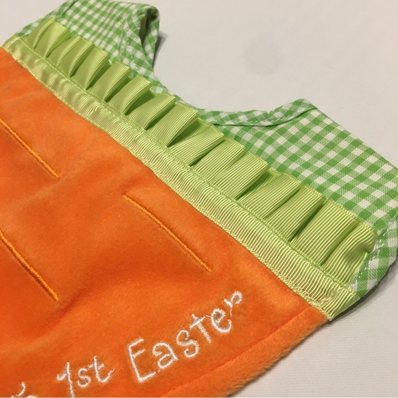 Hallmark Carrot Baby Bib - Picture 8 of 8
